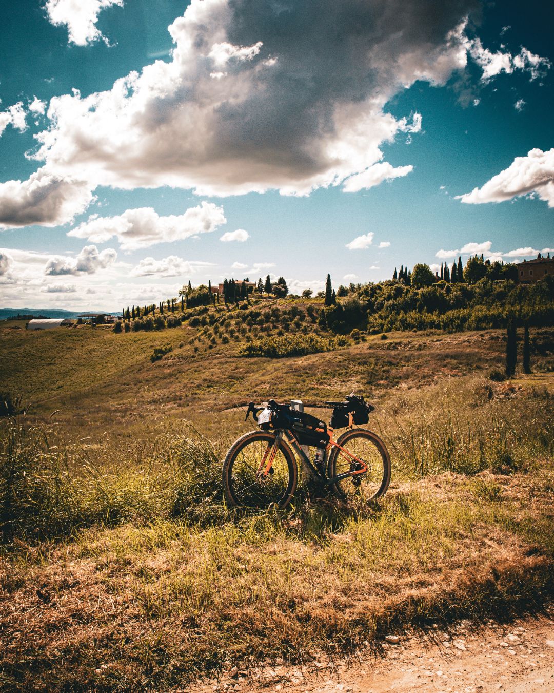 Simone Venturelli racconta la sua Tuscany Trail con Gravel Overland